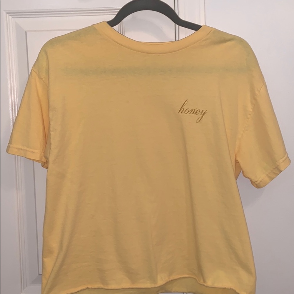 🌟PRICE REDUCED🌟BRANDY MELVILLE HONEY TEE